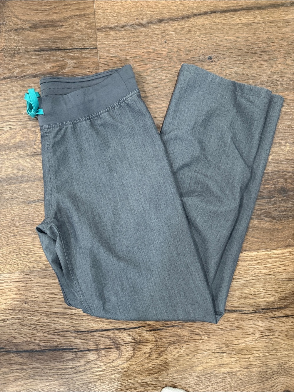 Gray Figs Livingston scrub pants